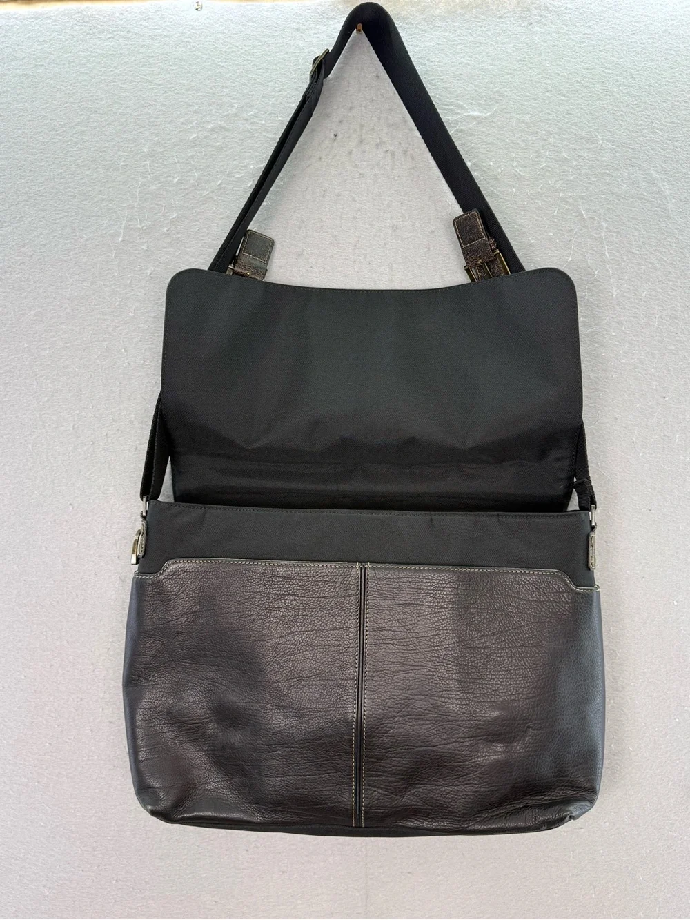 BOCONI - Men’s brown Genuine leather travel messenger Crossbody shoulder bag